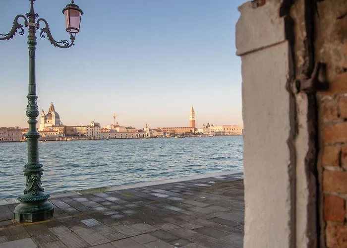 Ca Viola E Tobia By Venicevillas Lägenhet *